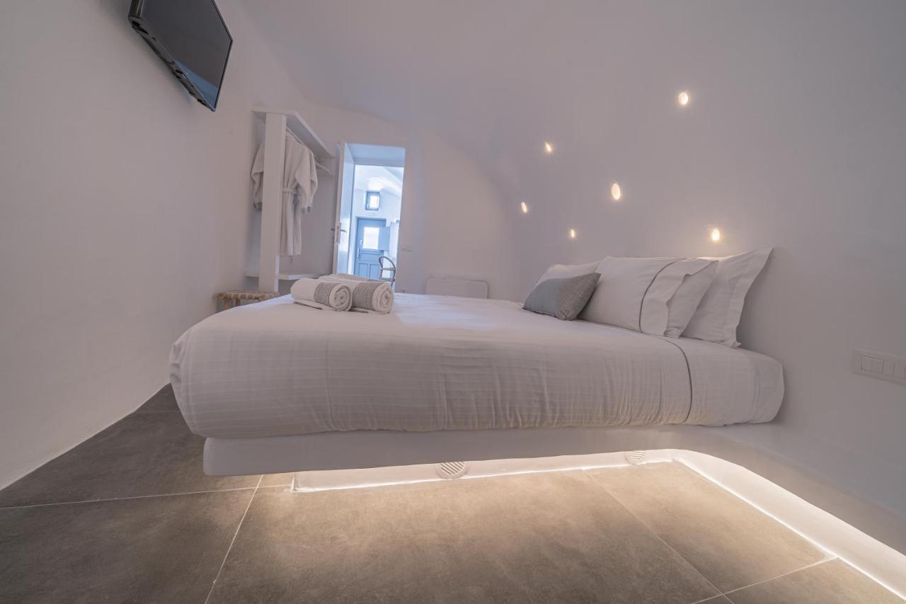 Eternity Suites Santorini Fira  Exterior photo